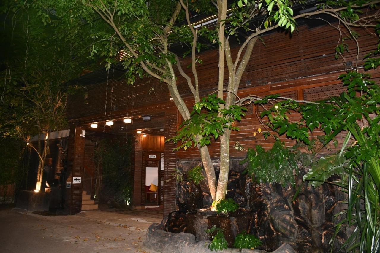 Cinnamon Airport Residencies Katunayake Exterior photo