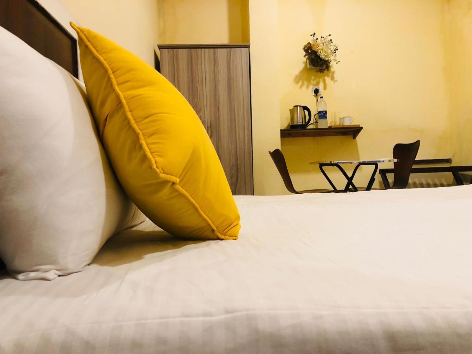 Cinnamon Airport Residencies Katunayake Exterior photo