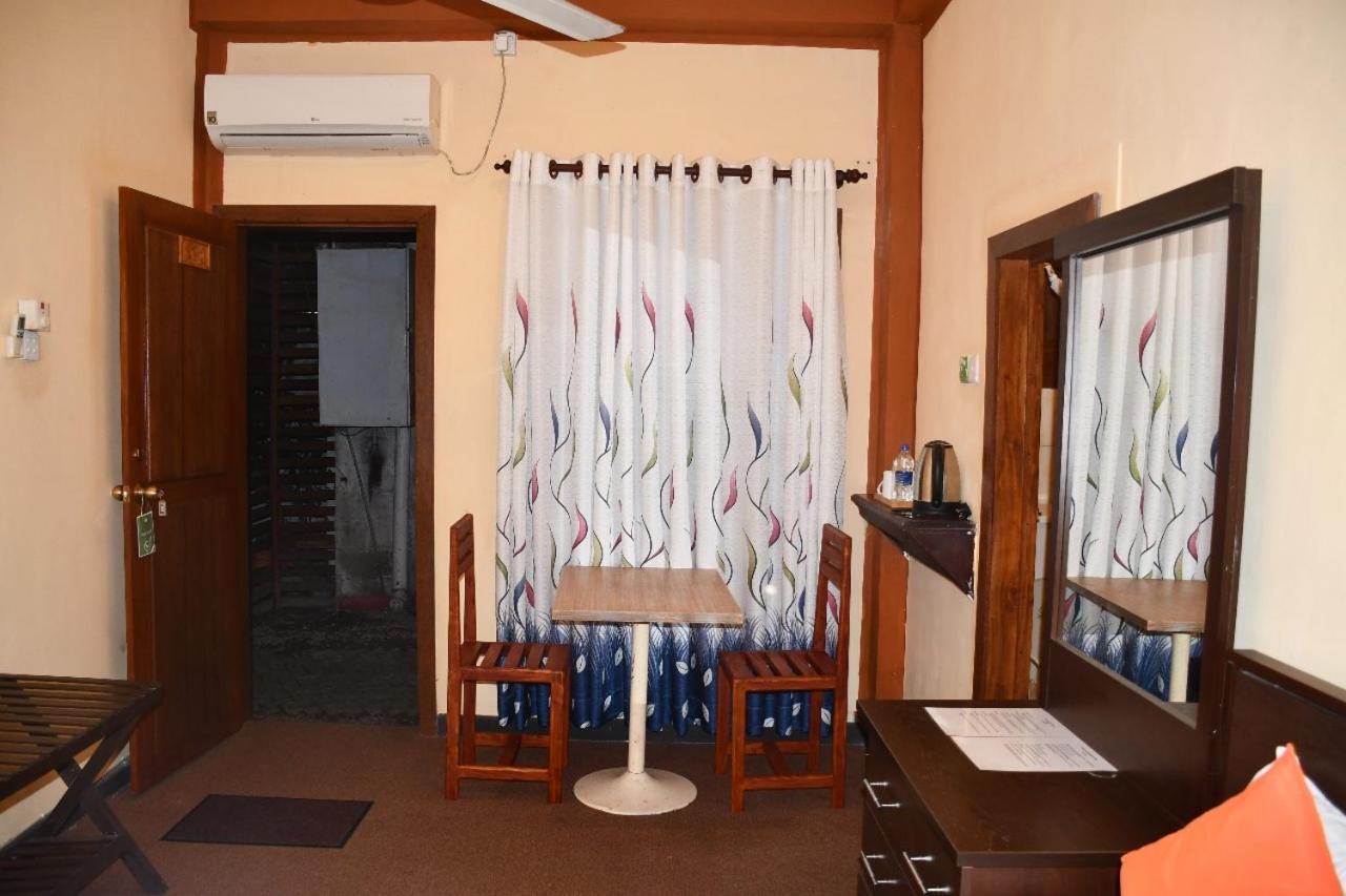 Cinnamon Airport Residencies Katunayake Exterior photo